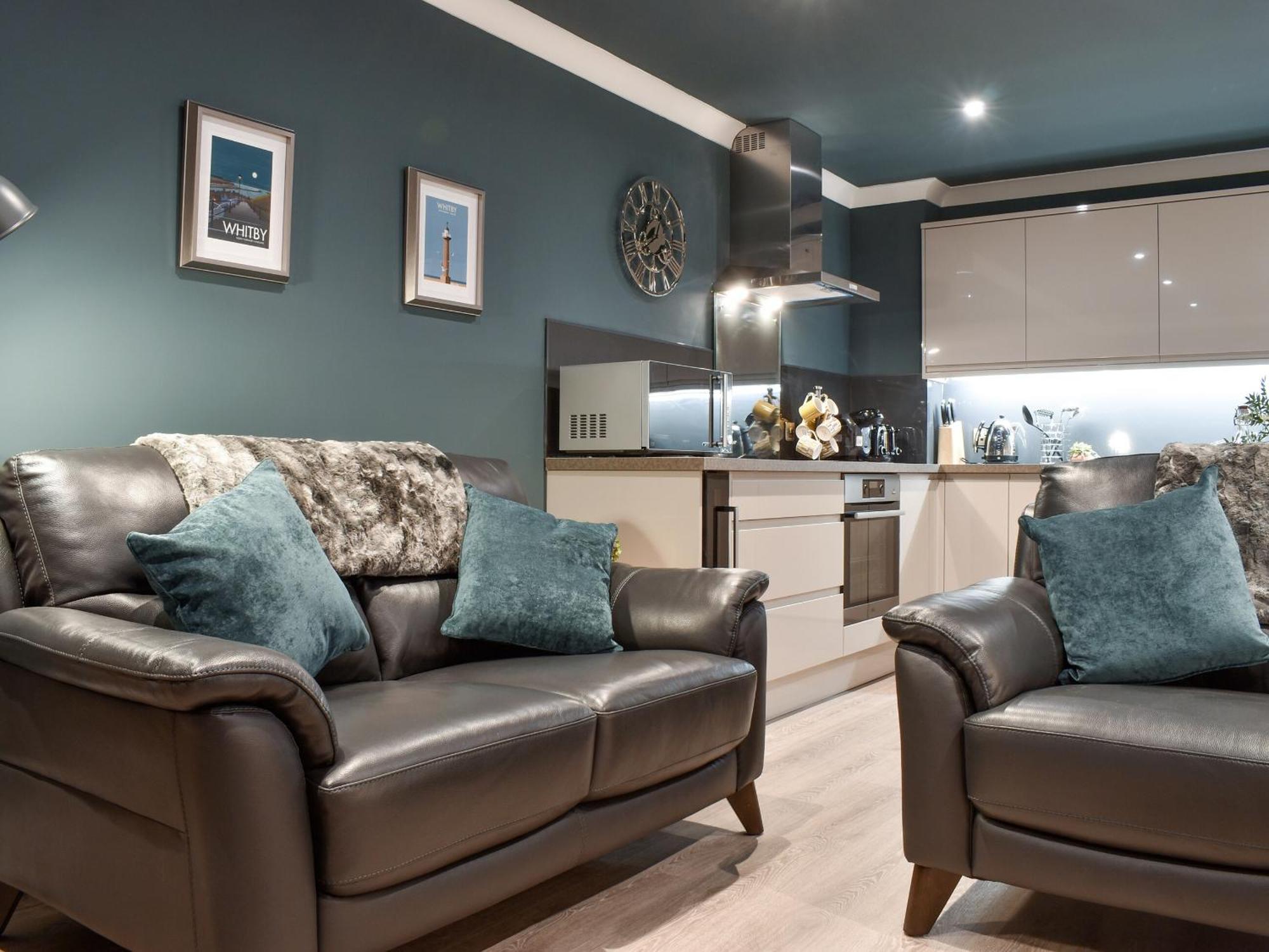 Snugg Villa Whitby Bagian luar foto