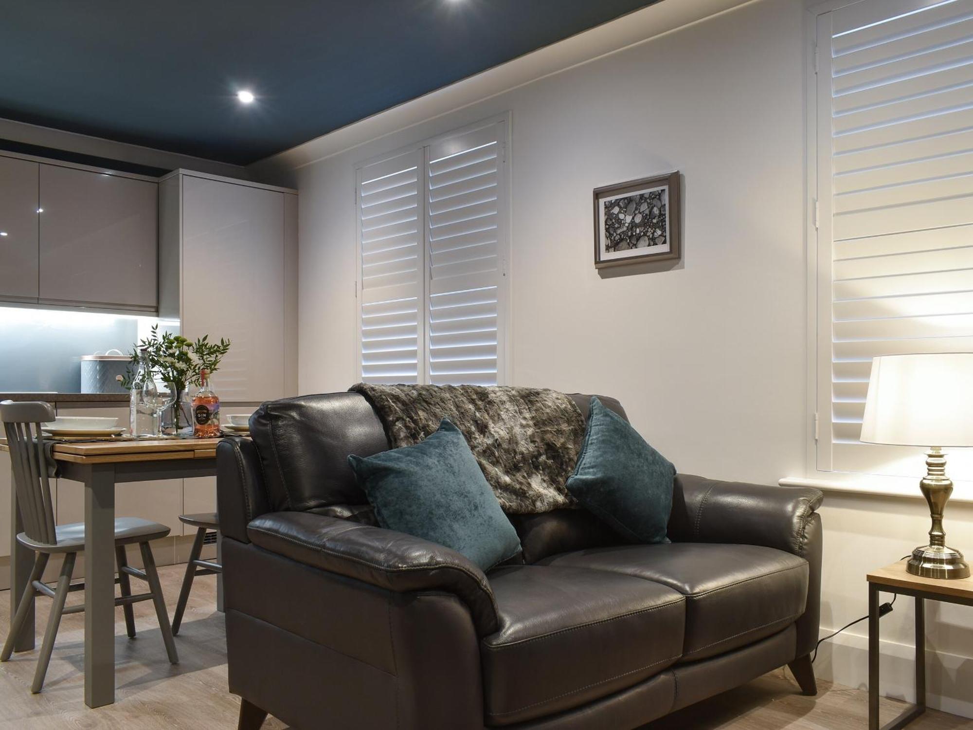 Snugg Villa Whitby Bagian luar foto