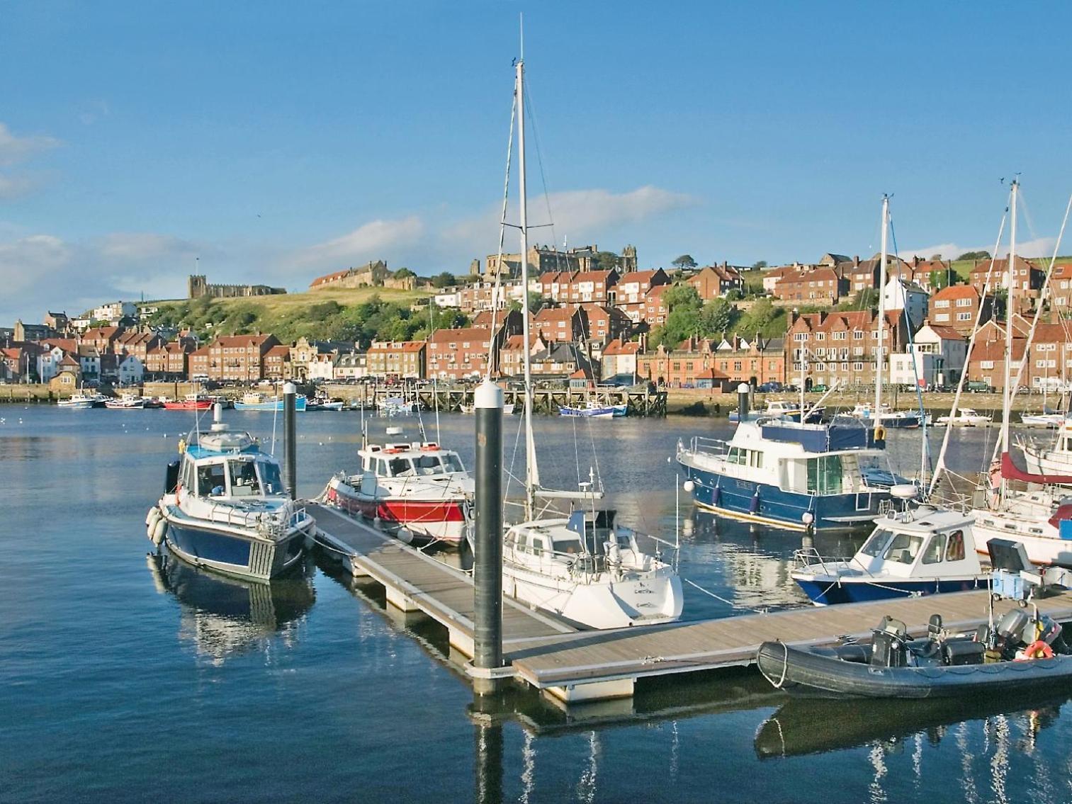 Snugg Villa Whitby Bagian luar foto